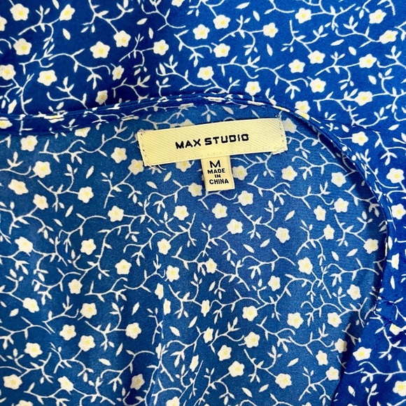 Max Studio Blue and White Floral dress women’s size M - Picture 2 of 3